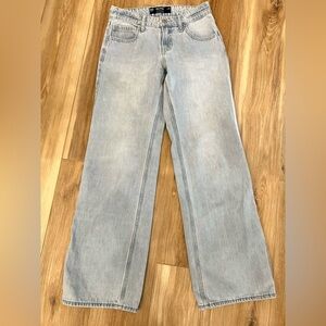 HOLLISTER Low Rise Baggy 000R 23R Light Blue Wide-Leg Jeans